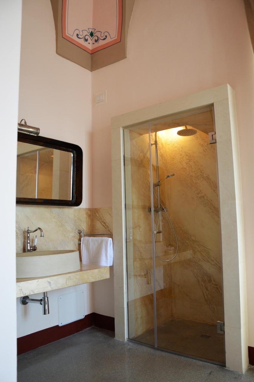 Palazzo Megha Suite & Breakfast Palmariggi ภายนอก รูปภาพ